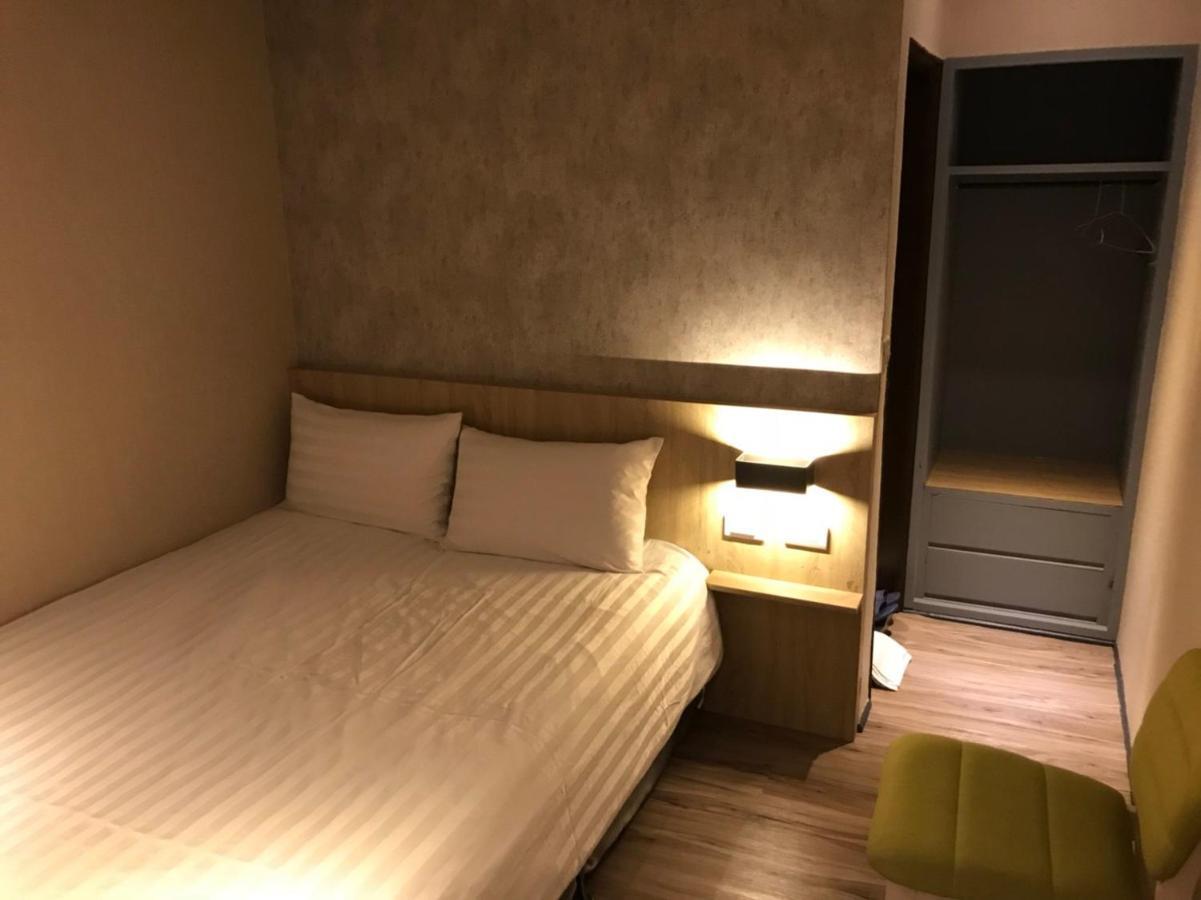 Win Inn Tainan Hotel I Kültér fotó